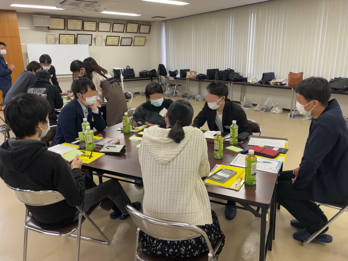 会社説明会ってどんな内容ですか
