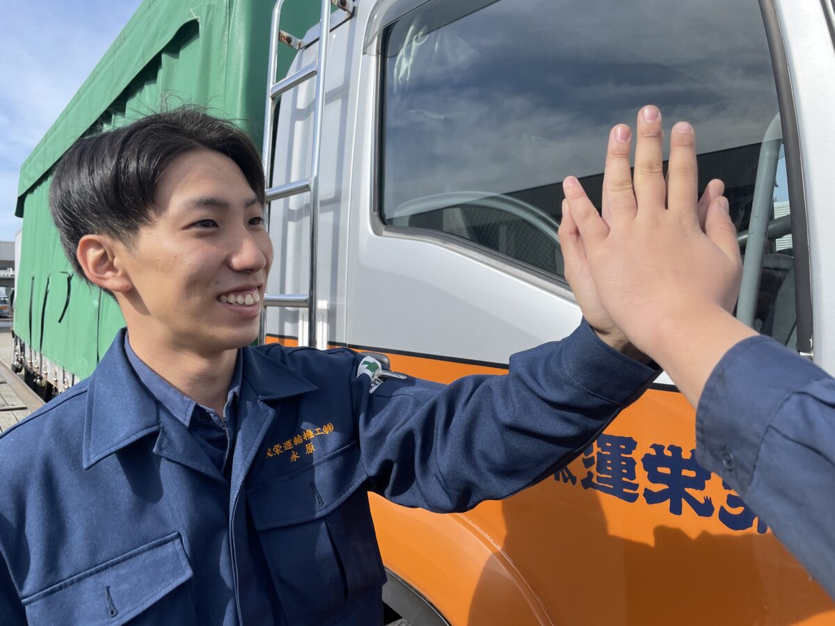 先輩社員の声