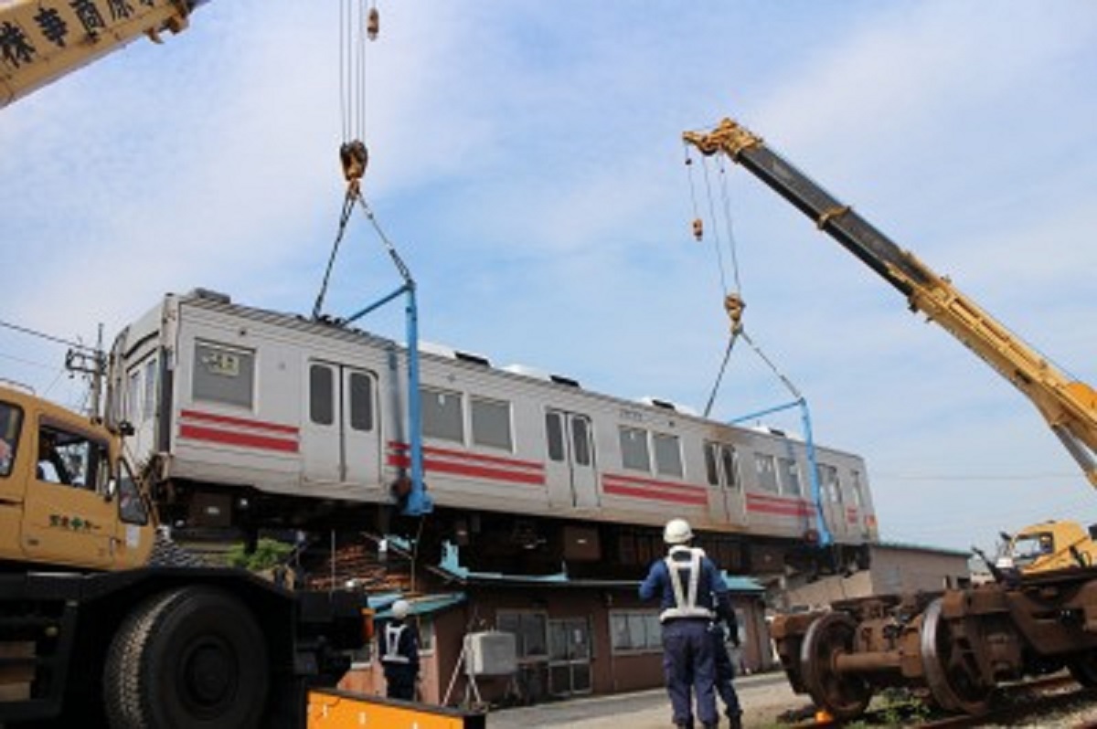 鉄道車両輸送