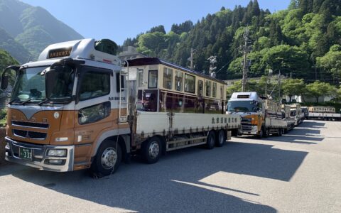 トロッコ電車の運送