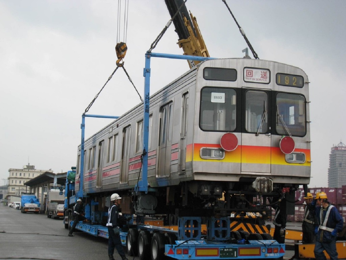 鉄道車両輸送